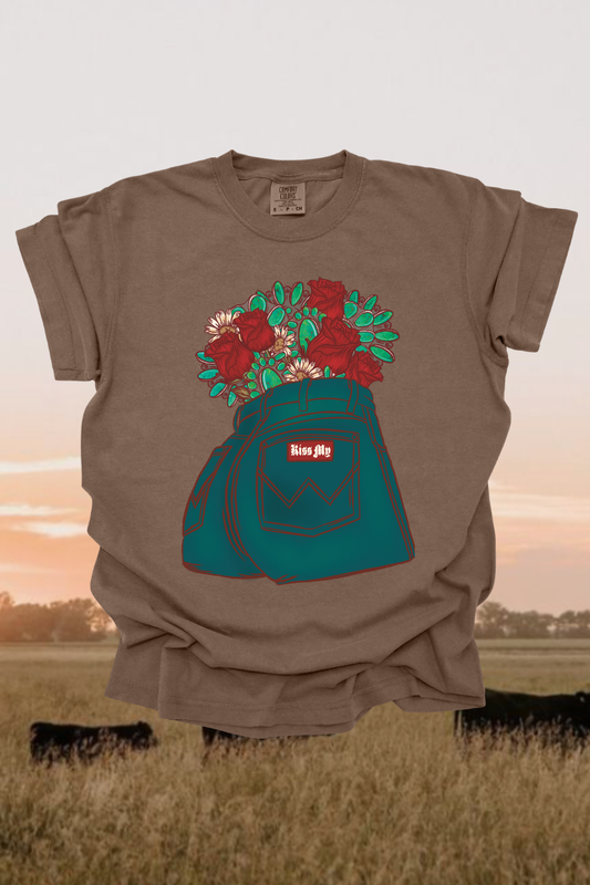 Kiss My Graphic Tee