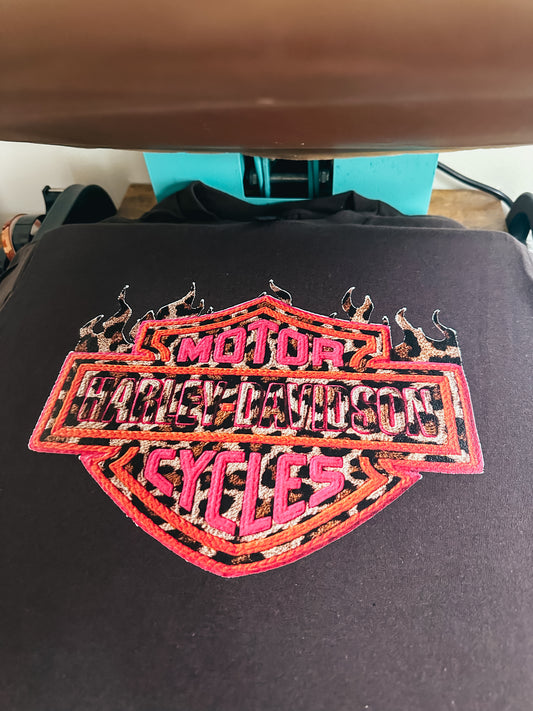 Crochet Style Davidson Graphic Tee