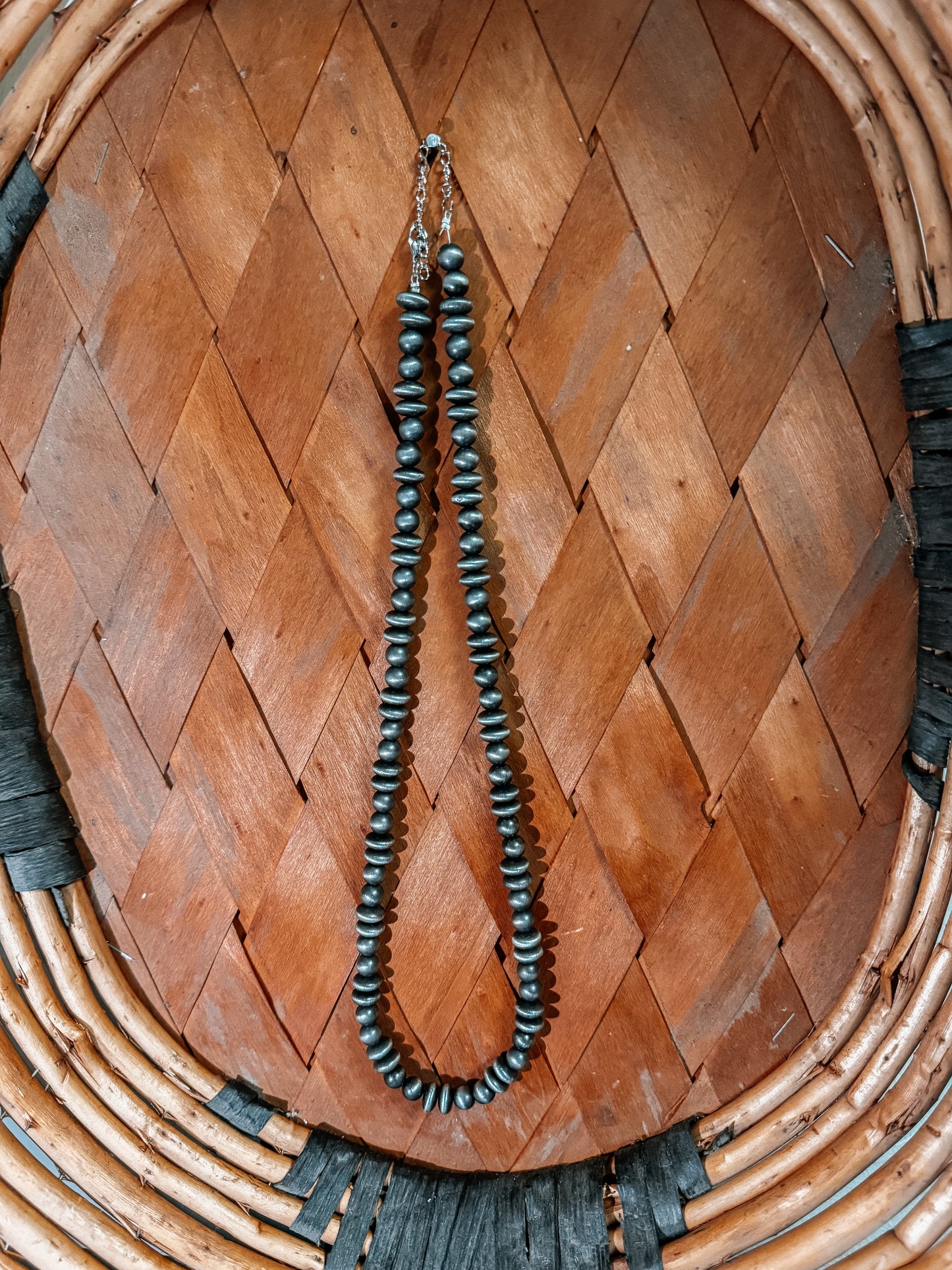 The Wayne - Faux Navajo Pearl Necklace