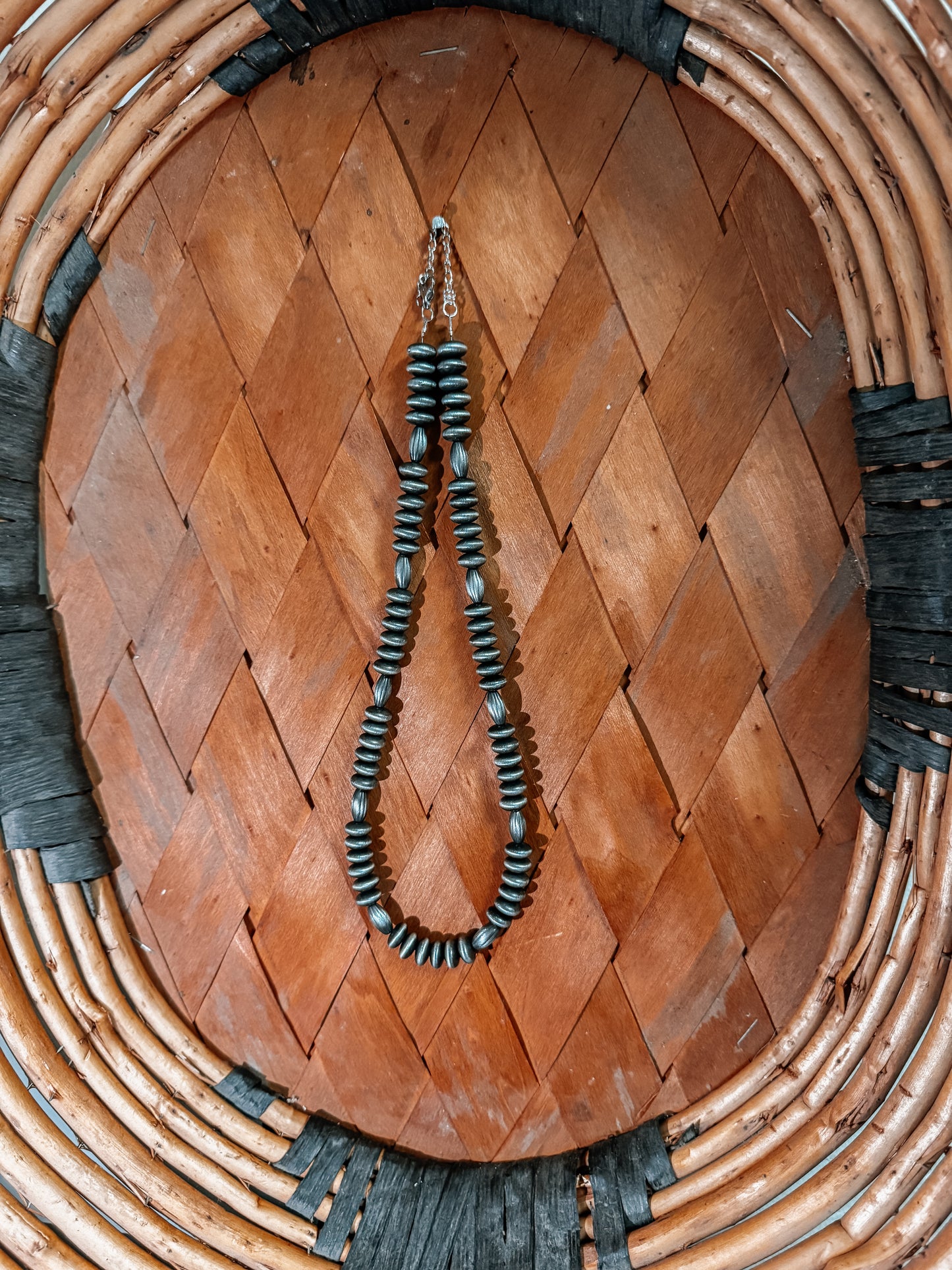 The Raine - Faux Navajo Pearl Necklace